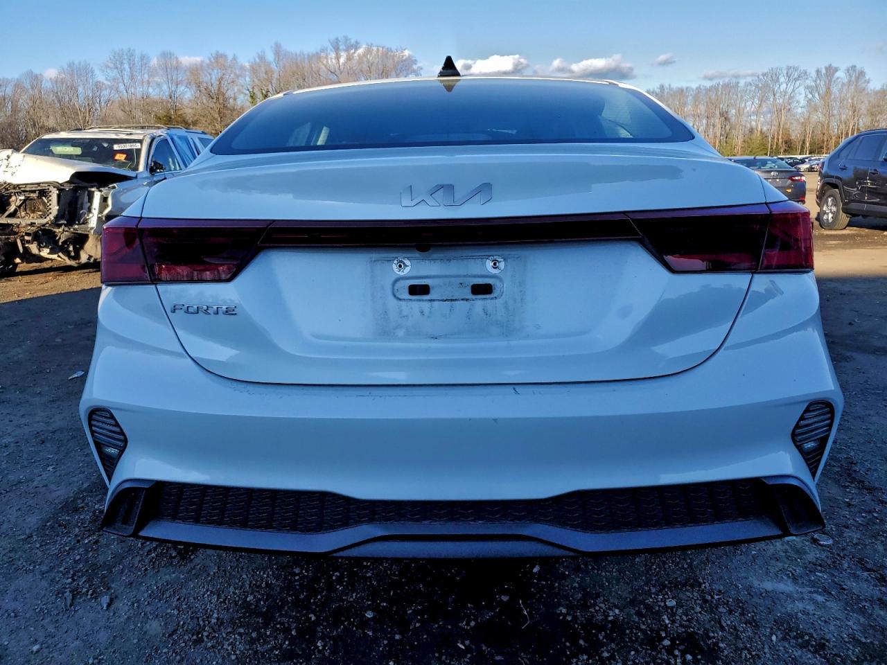 2024 KIA FORTE LX photo 6