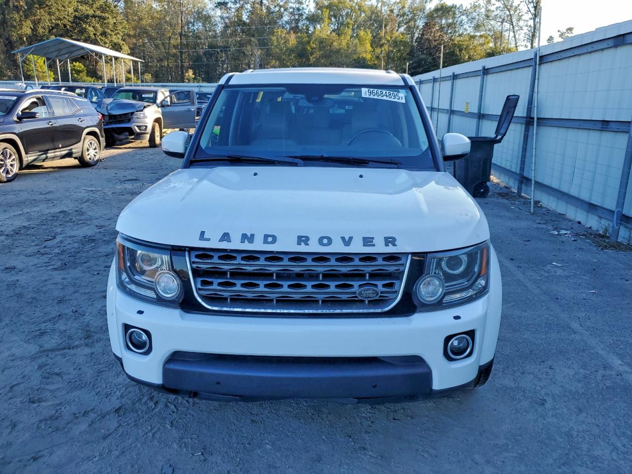2016 LAND ROVER LR4 HSE photo 5
