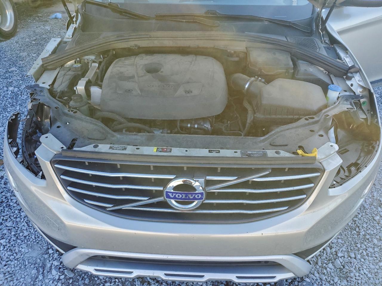 2017 VOLVO XC60 T5 DYNAMIC photo 11