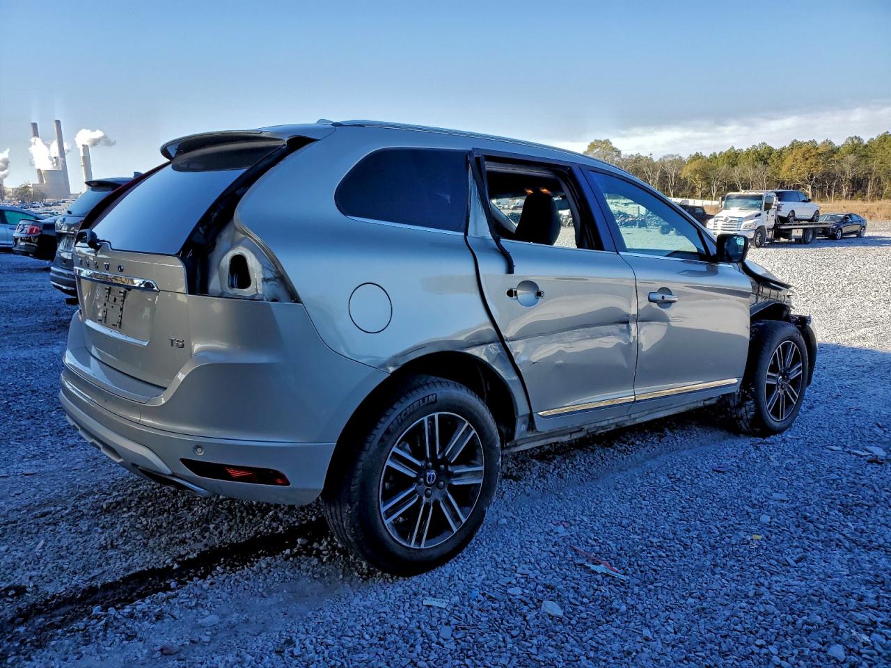 2017 VOLVO XC60 T5 DYNAMIC photo 3