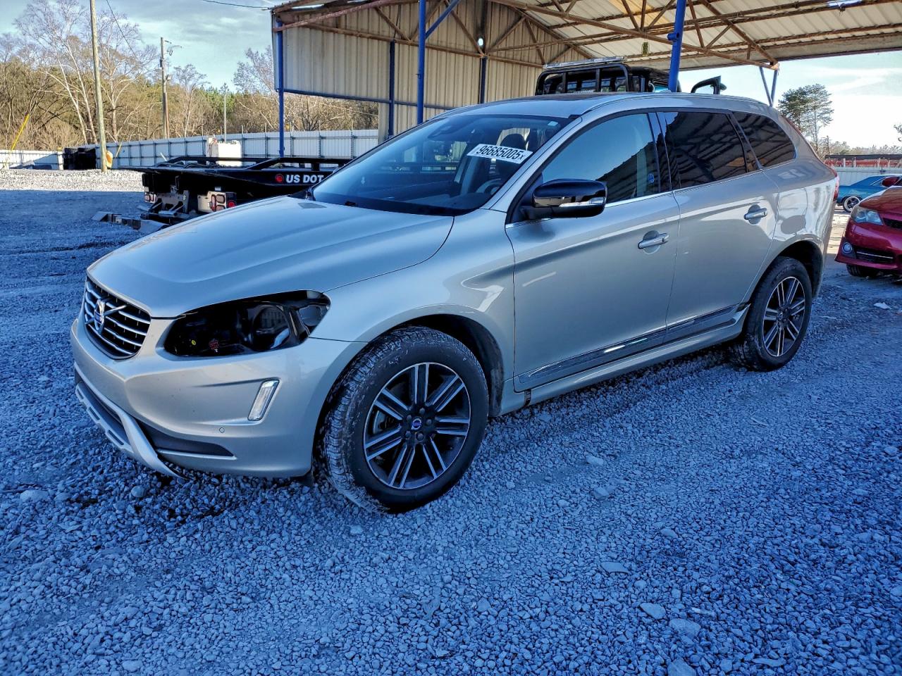 2017 VOLVO XC60