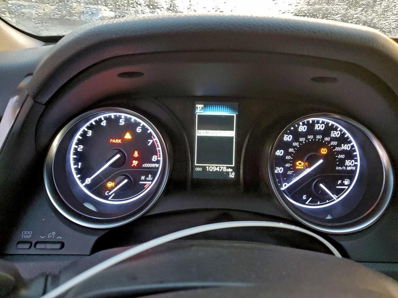2018 TOYOTA CAMRY SE photo 9
