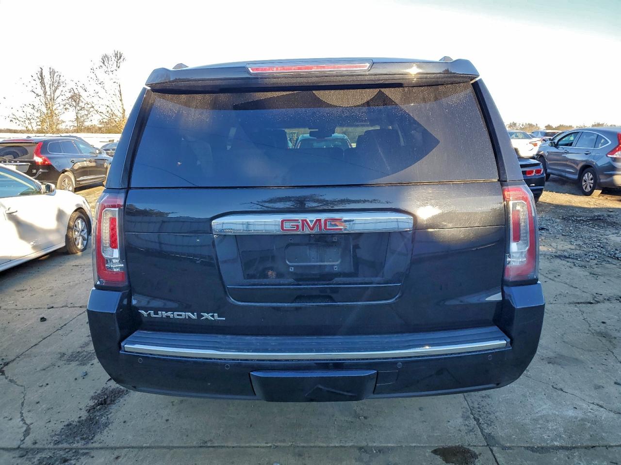 2015 GMC YUKON XL DENALI photo 6