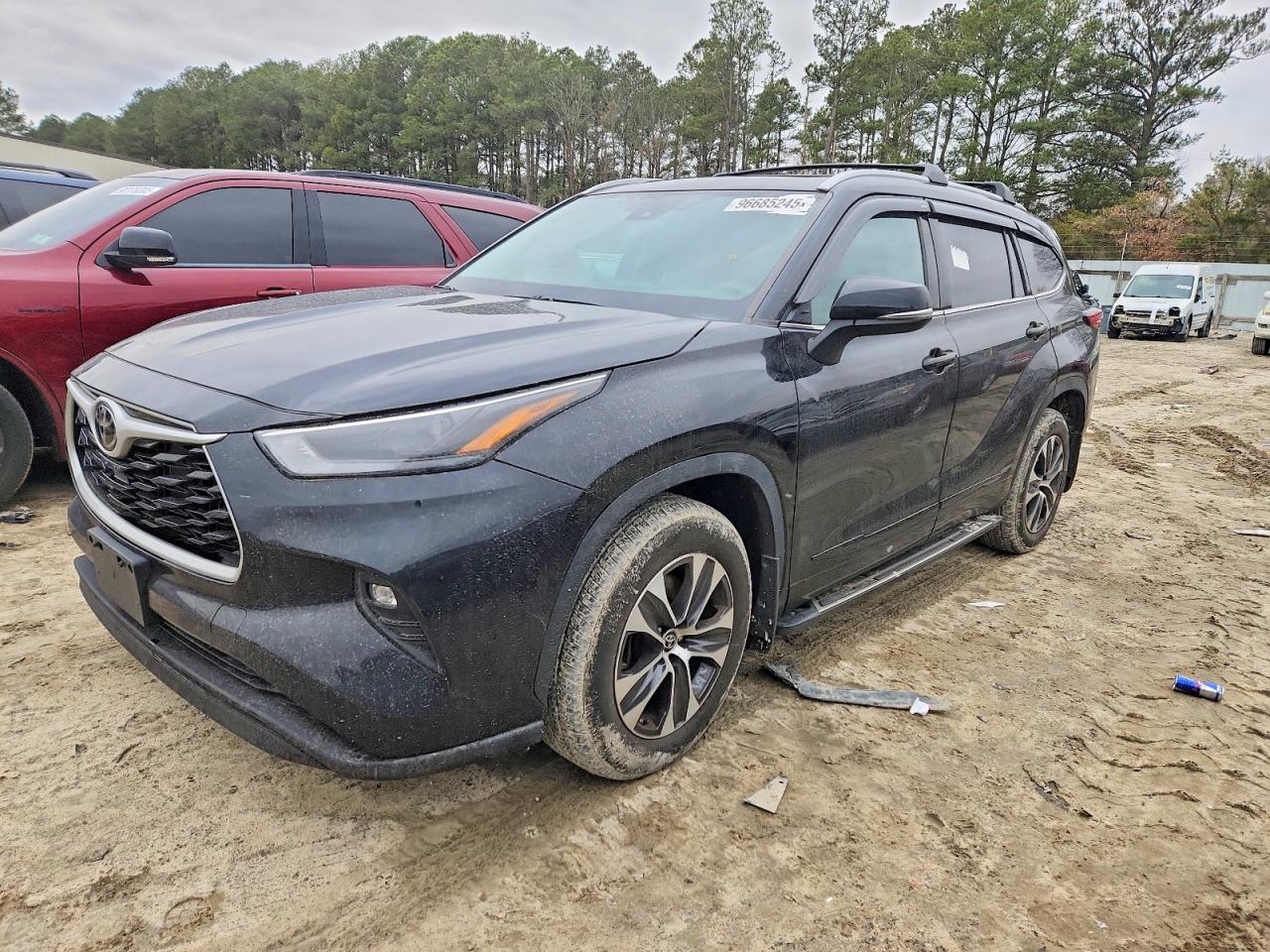 2022 TOYOTA HIGHLANDER