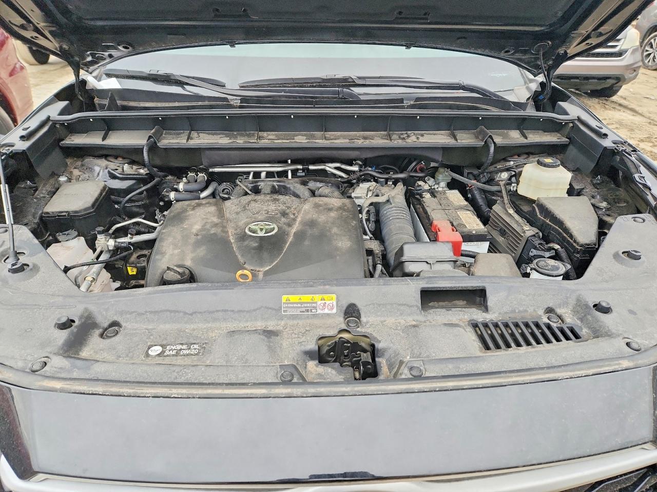 2022 TOYOTA HIGHLANDER XLE photo 12