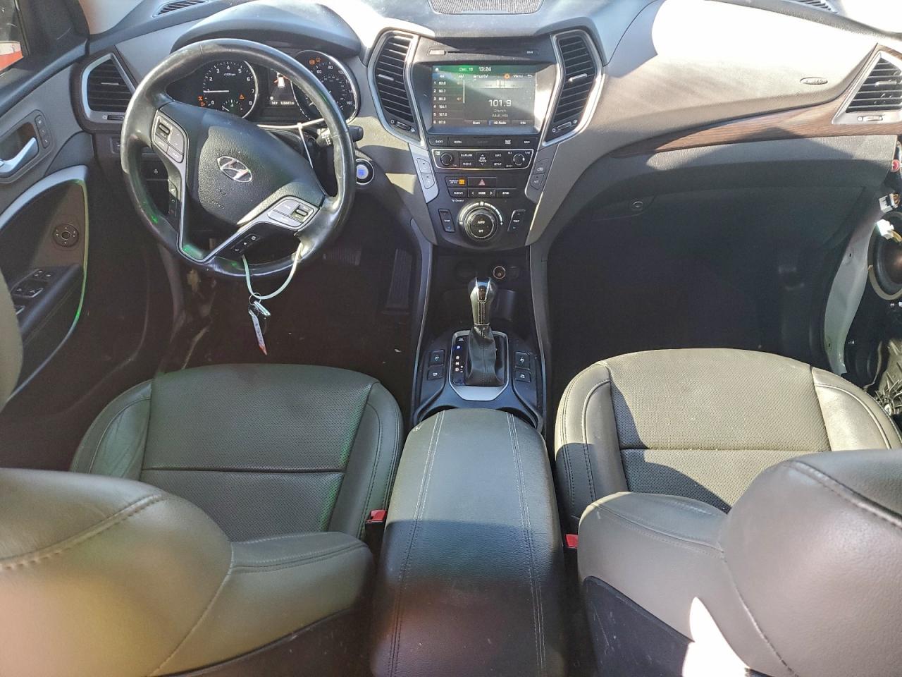 2017 HYUNDAI SANTA FE SPORT photo 8