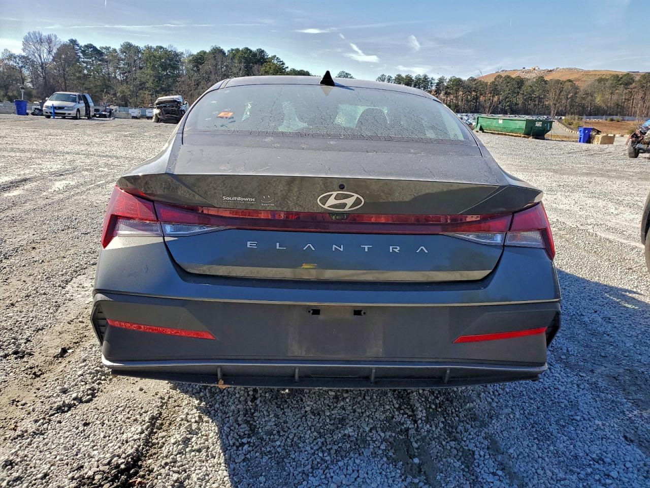 2024 HYUNDAI ELANTRA SEL photo 6