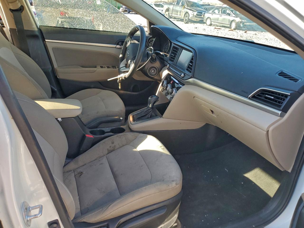 2019 HYUNDAI ELANTRA SEL photo 7