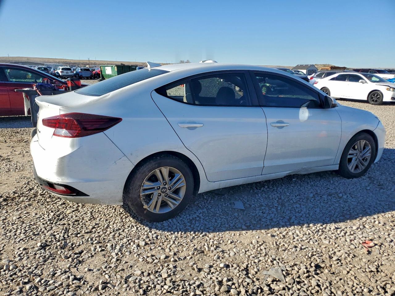 2019 HYUNDAI ELANTRA SEL photo 3