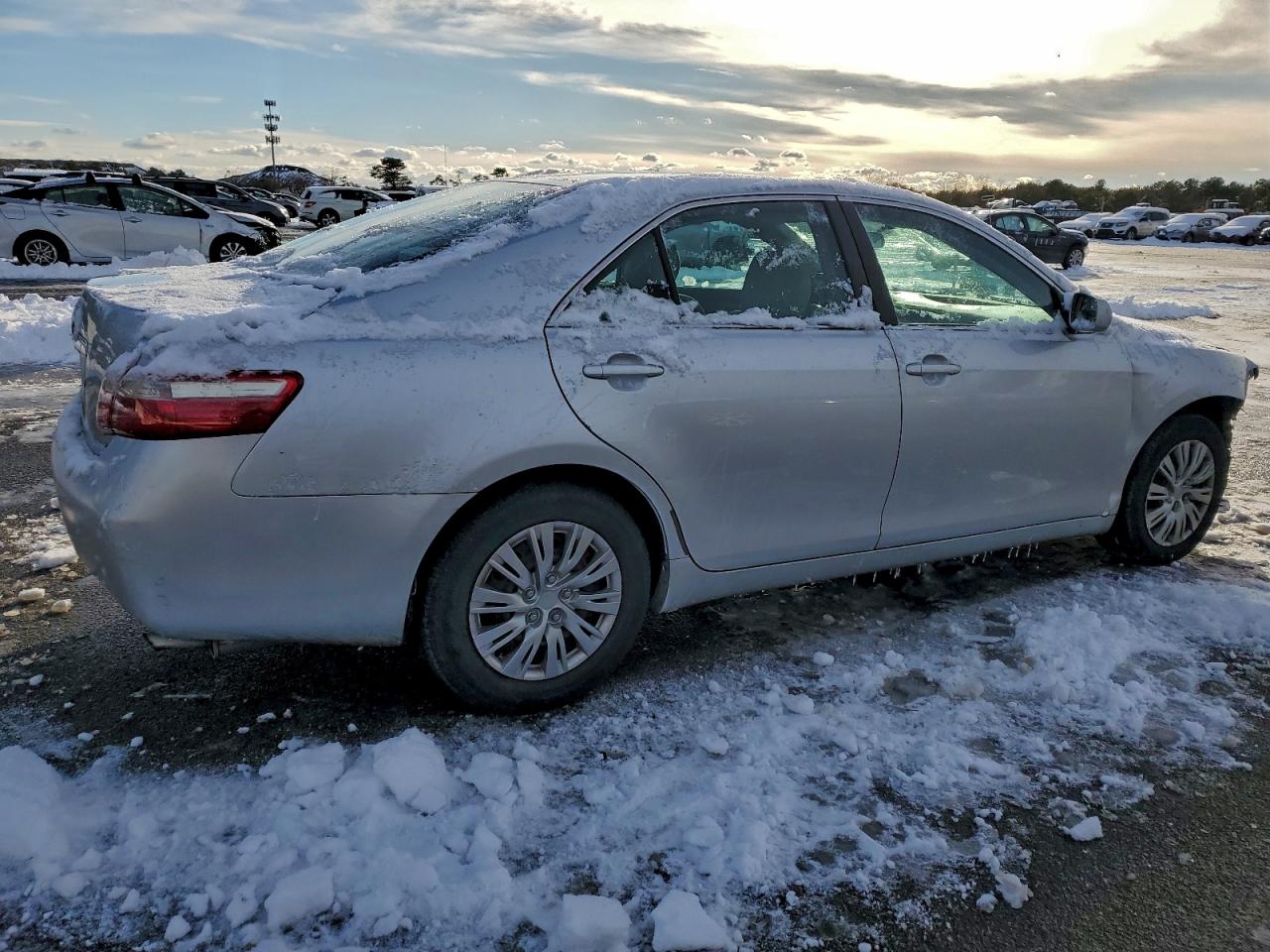 2009 TOYOTA CAMRY BASE photo 3