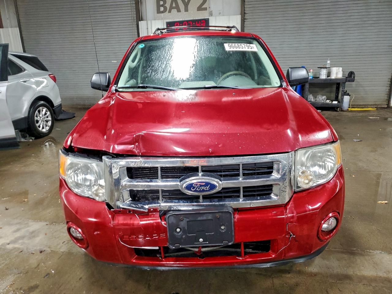 2011 FORD ESCAPE XLT photo 5