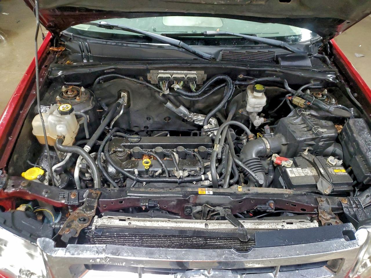 2011 FORD ESCAPE XLT photo 11