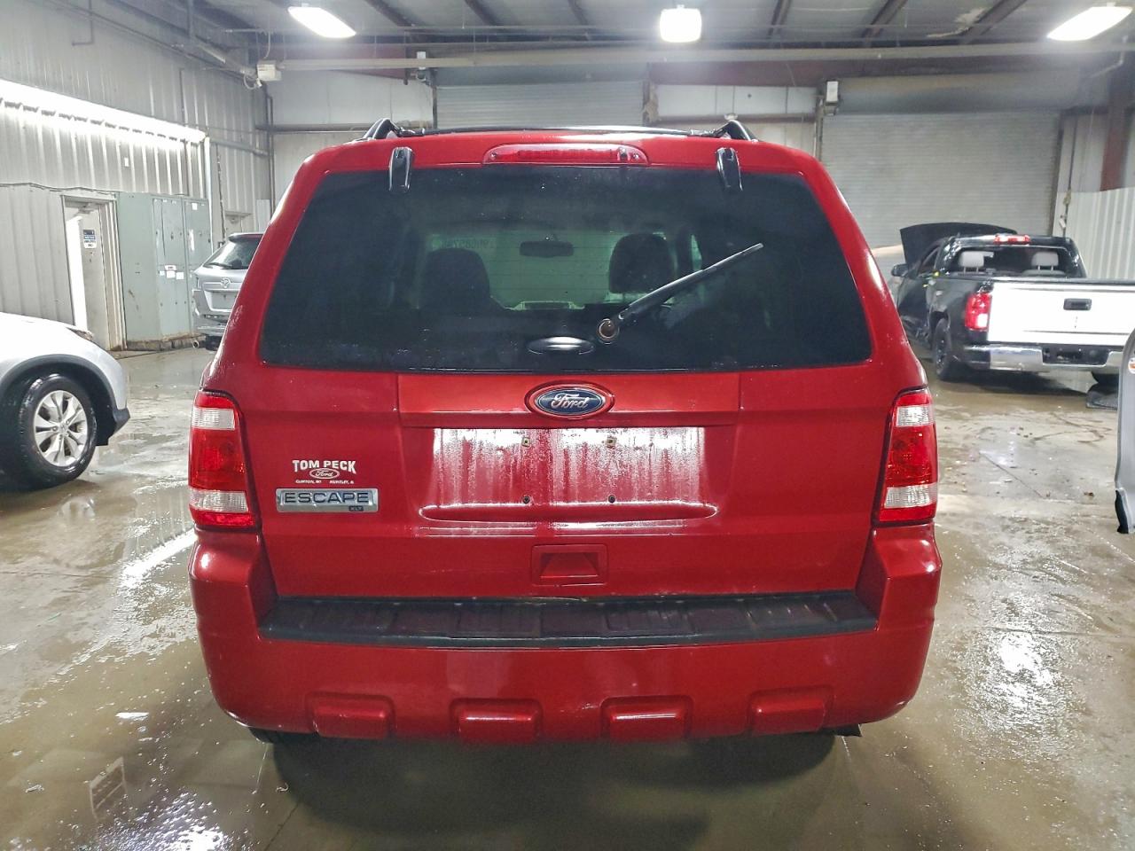 2011 FORD ESCAPE XLT photo 6