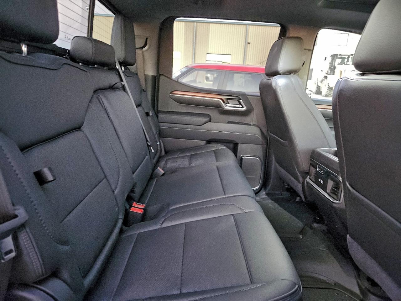 2025 GMC SIERRA K1500 DENALI photo 10