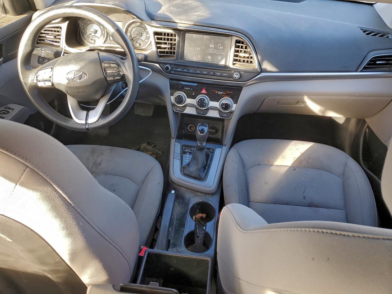 2019 HYUNDAI ELANTRA SEL photo 15