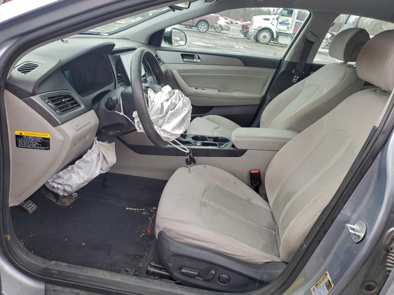2015 HYUNDAI SONATA SE photo 7