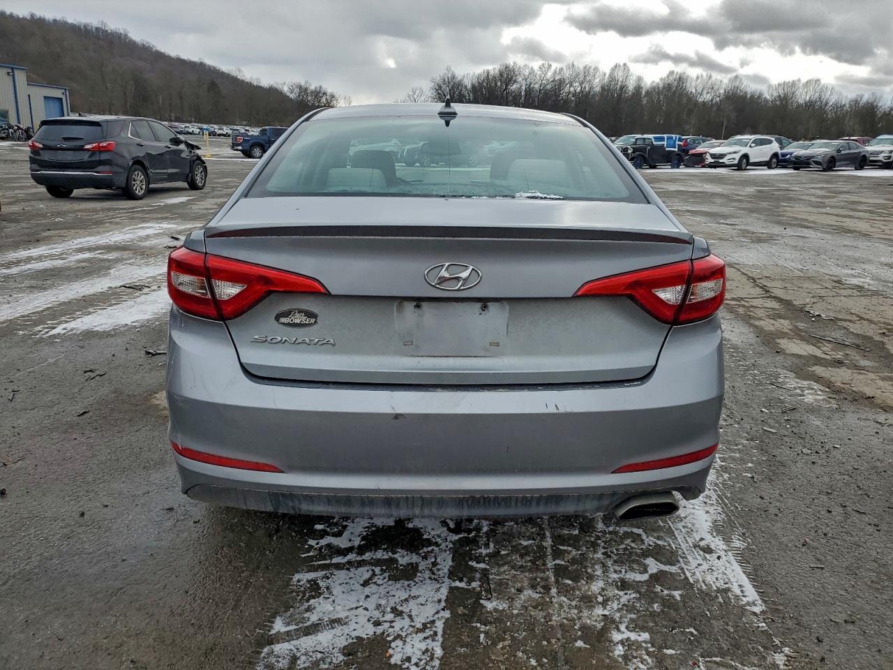 2015 HYUNDAI SONATA SE photo 6