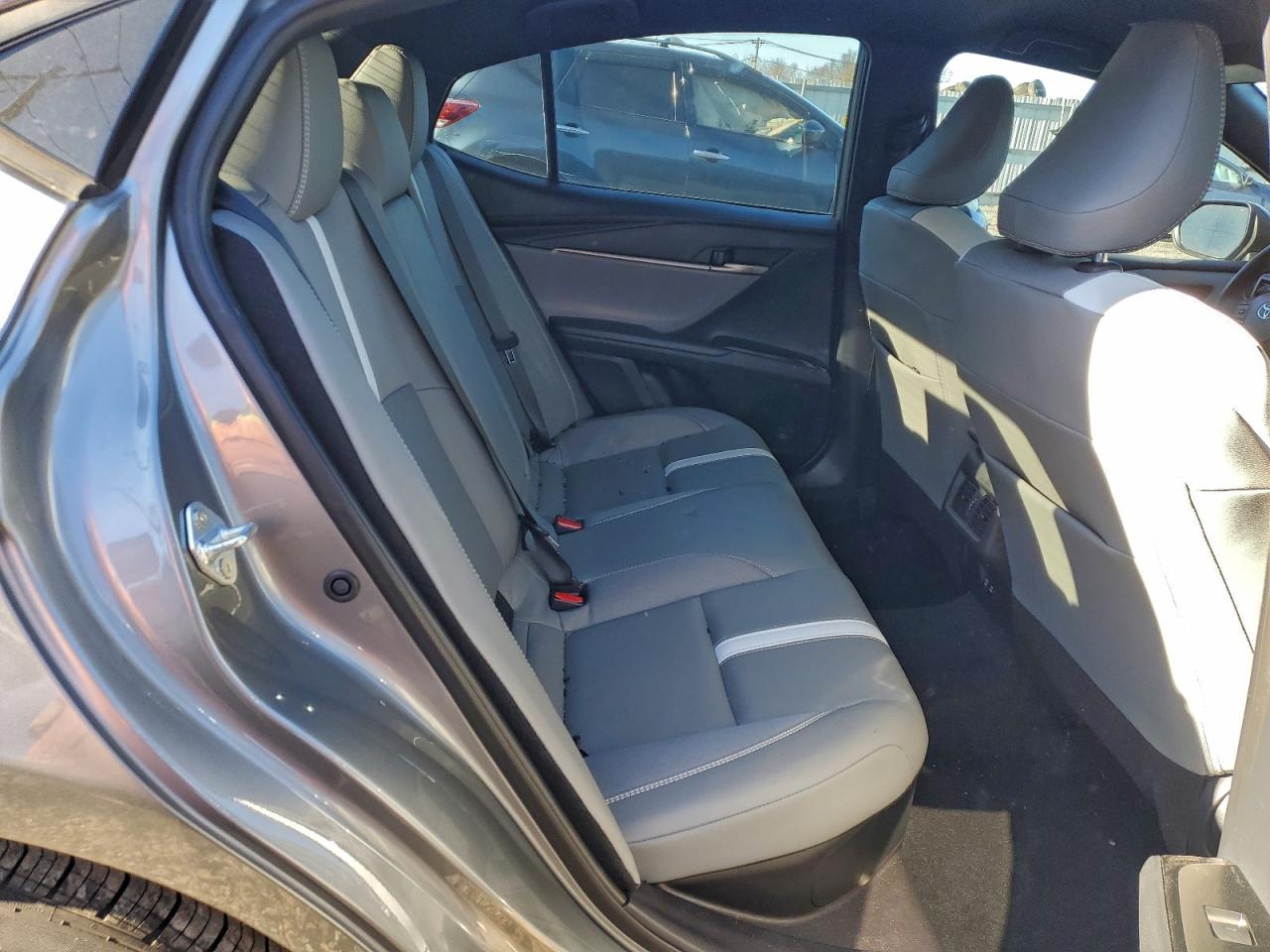 2025 TOYOTA CAMRY XSE photo 10