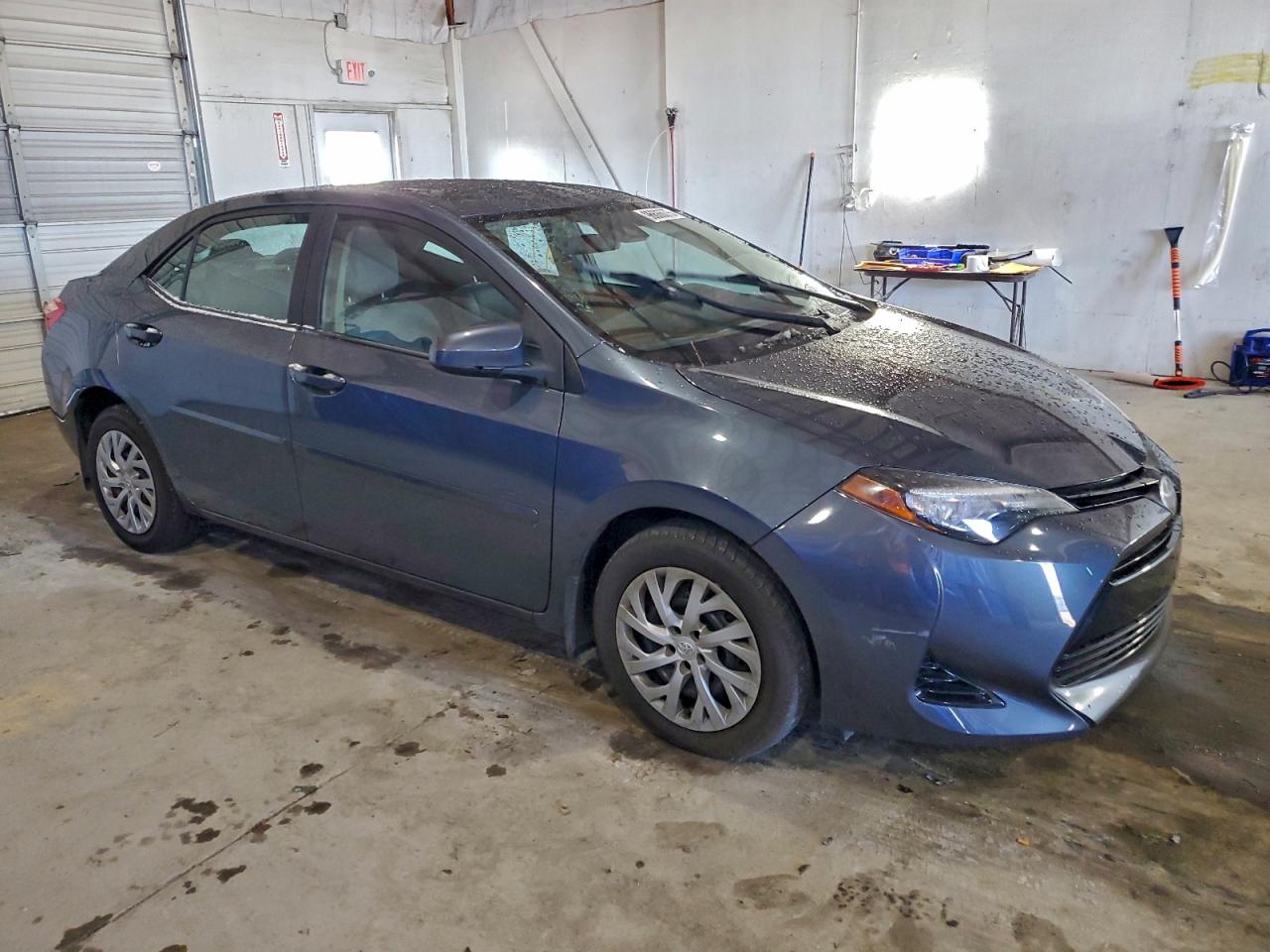 2017 TOYOTA COROLLA L photo 4