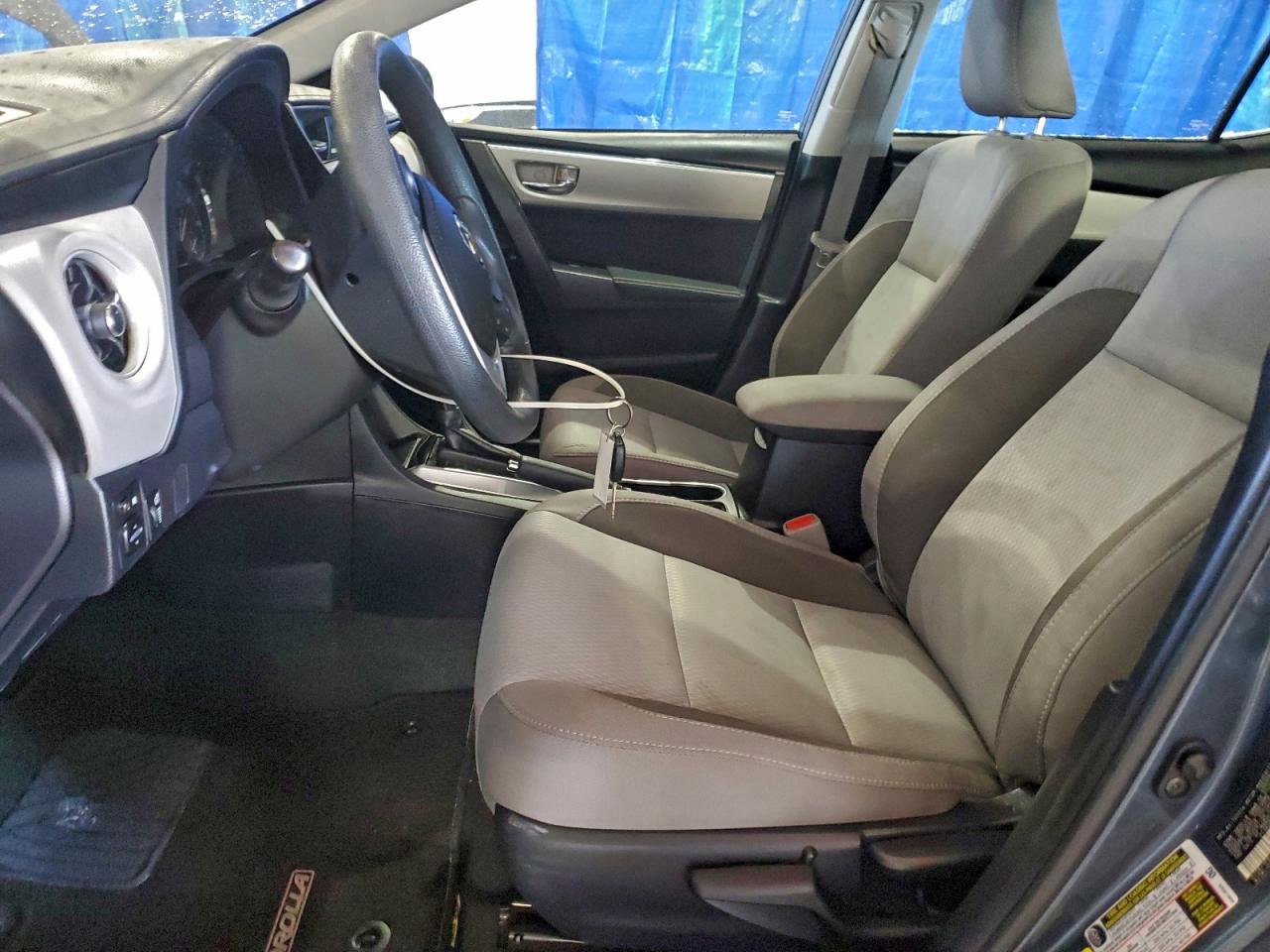 2017 TOYOTA COROLLA L photo 7