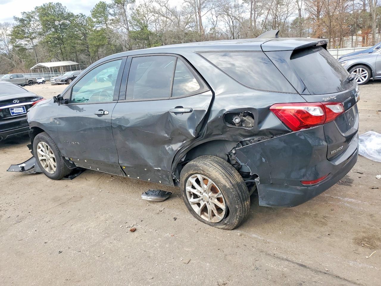 2019 CHEVROLET EQUINOX LS photo 2