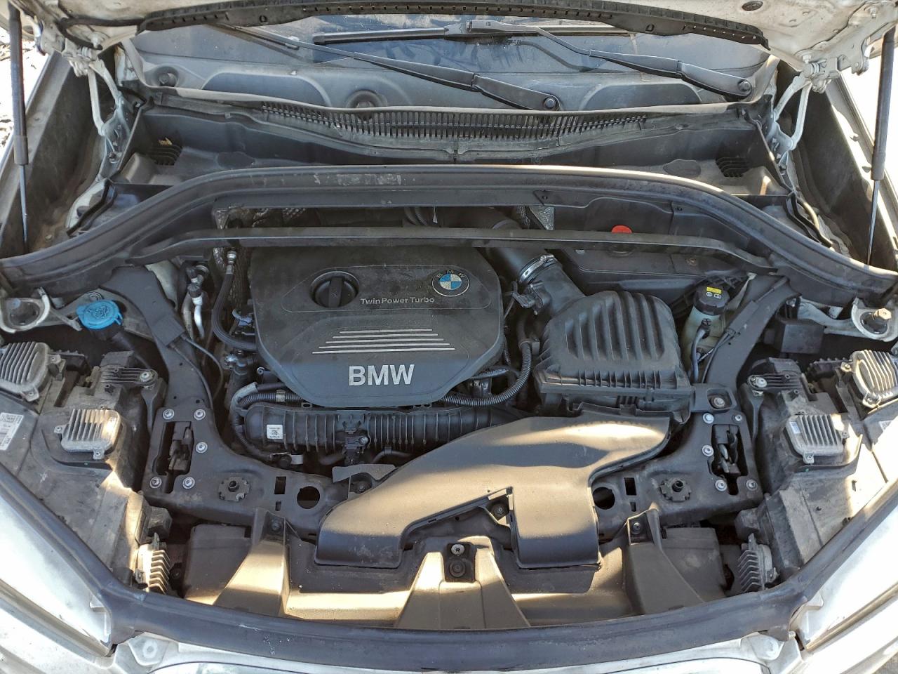 2016 BMW X1 XDRIVE28I photo 12