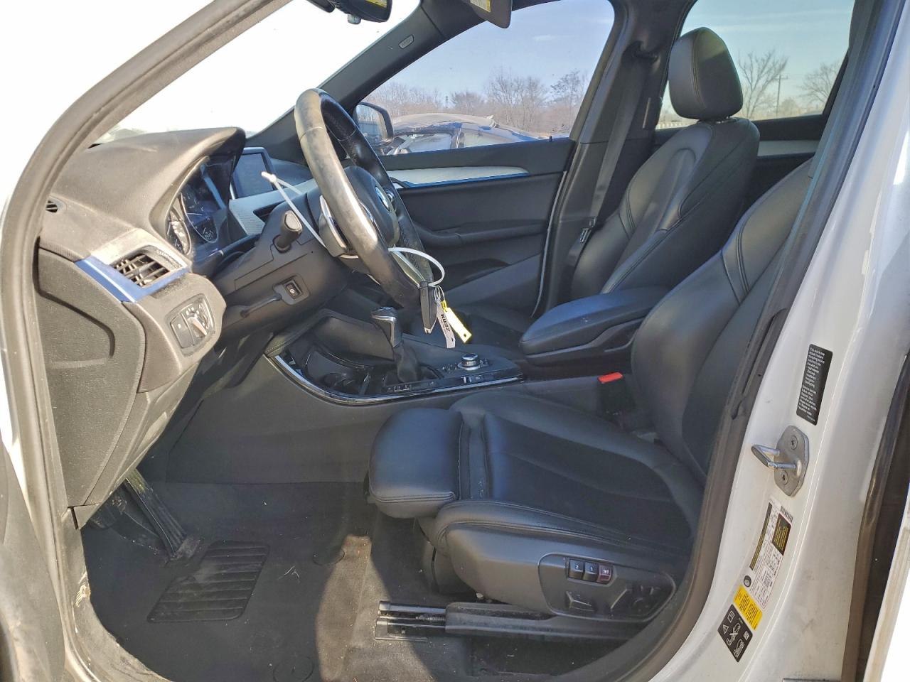 2016 BMW X1 XDRIVE28I photo 7