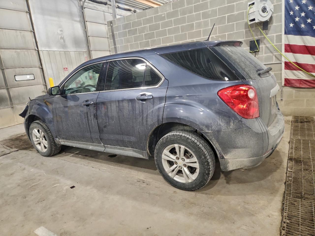 2013 CHEVROLET EQUINOX LS photo 2