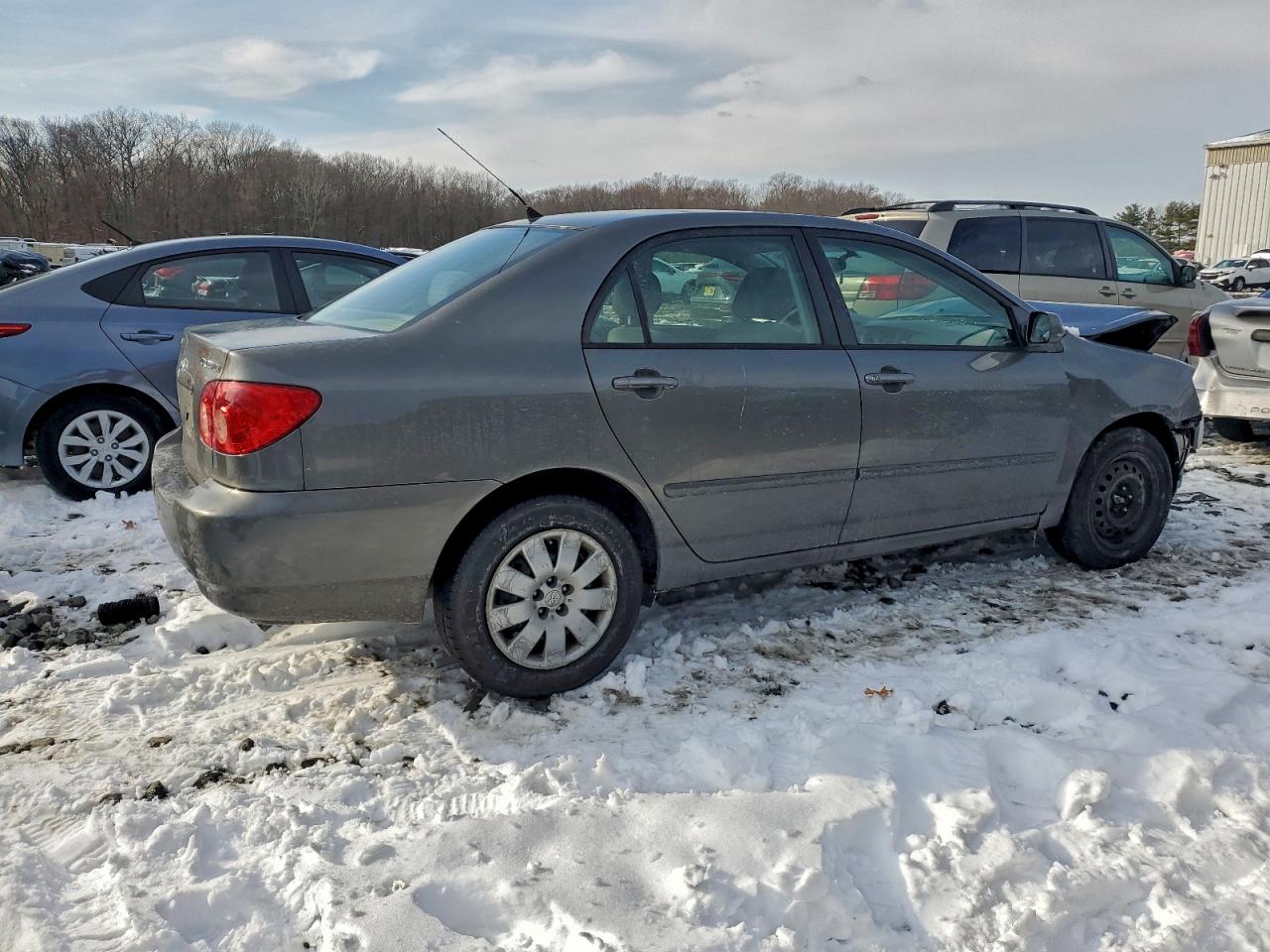 2005 TOYOTA COROLLA CE photo 3