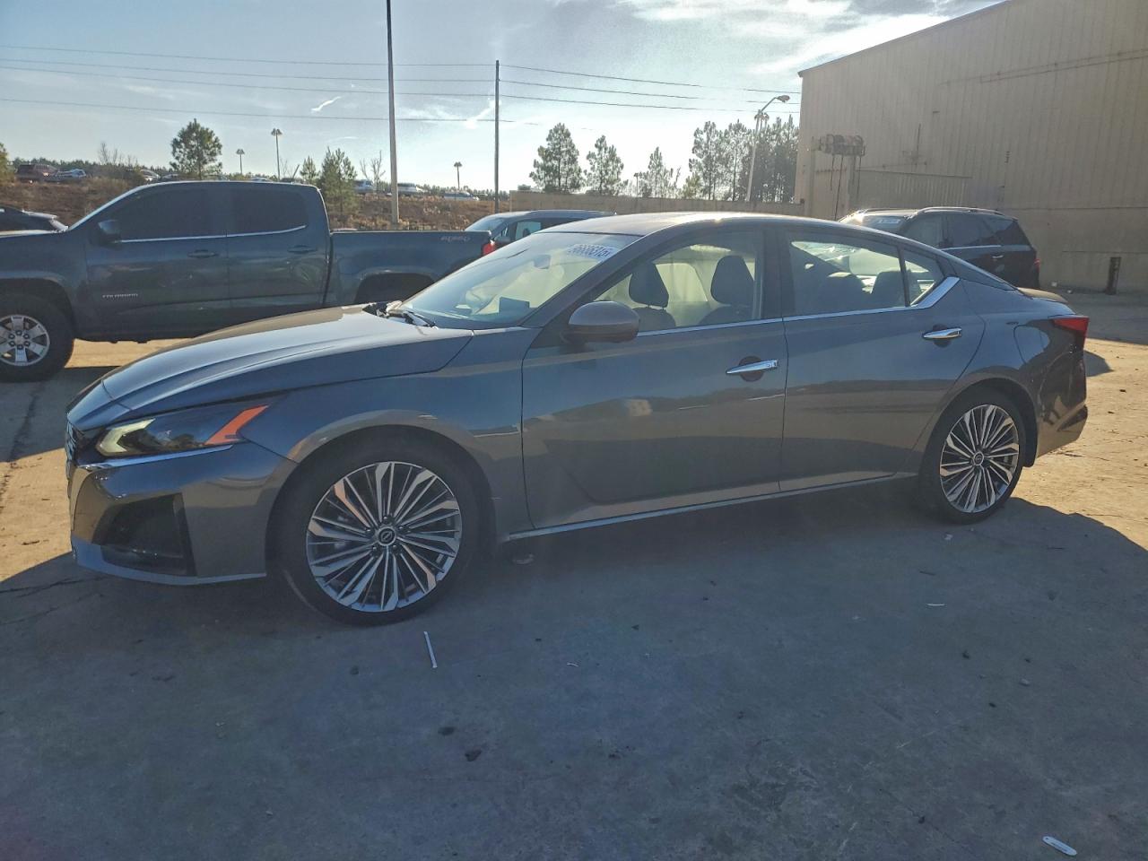 2025 NISSAN ALTIMA