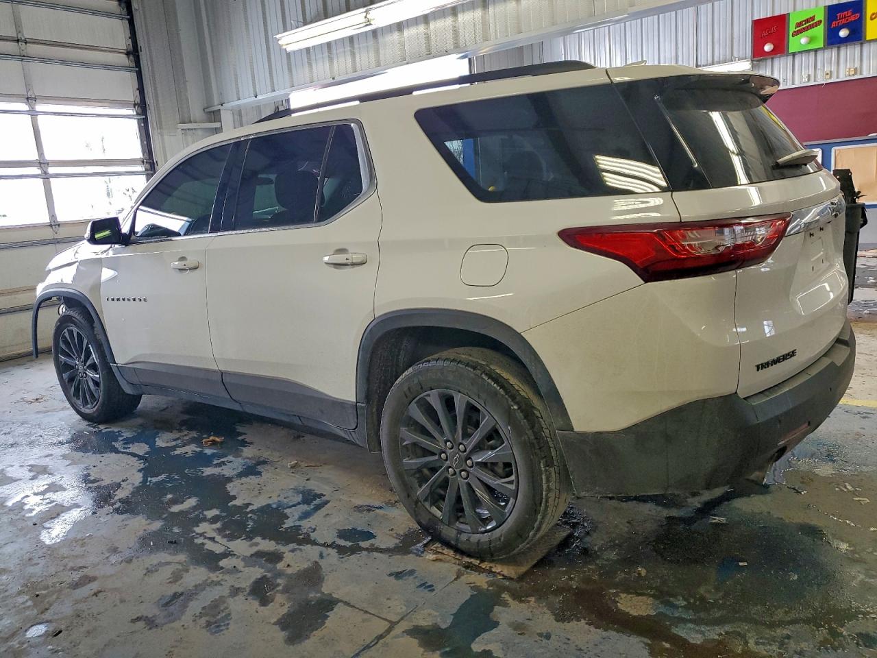 2019 CHEVROLET TRAVERSE LT photo 2