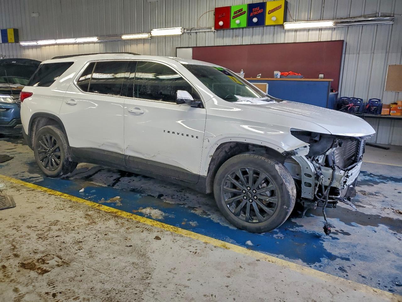2019 CHEVROLET TRAVERSE LT photo 4