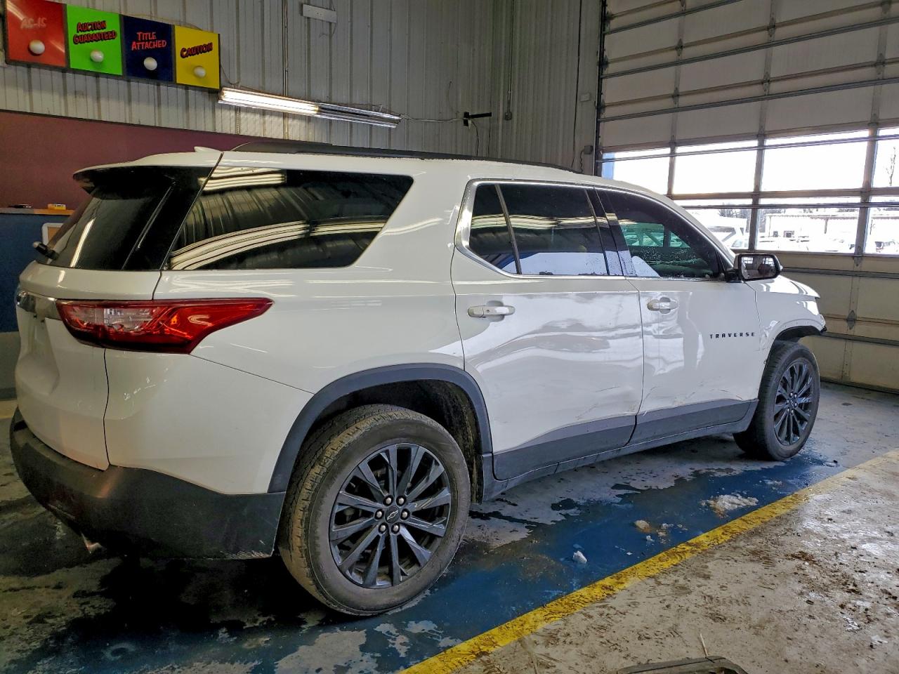 2019 CHEVROLET TRAVERSE LT photo 3