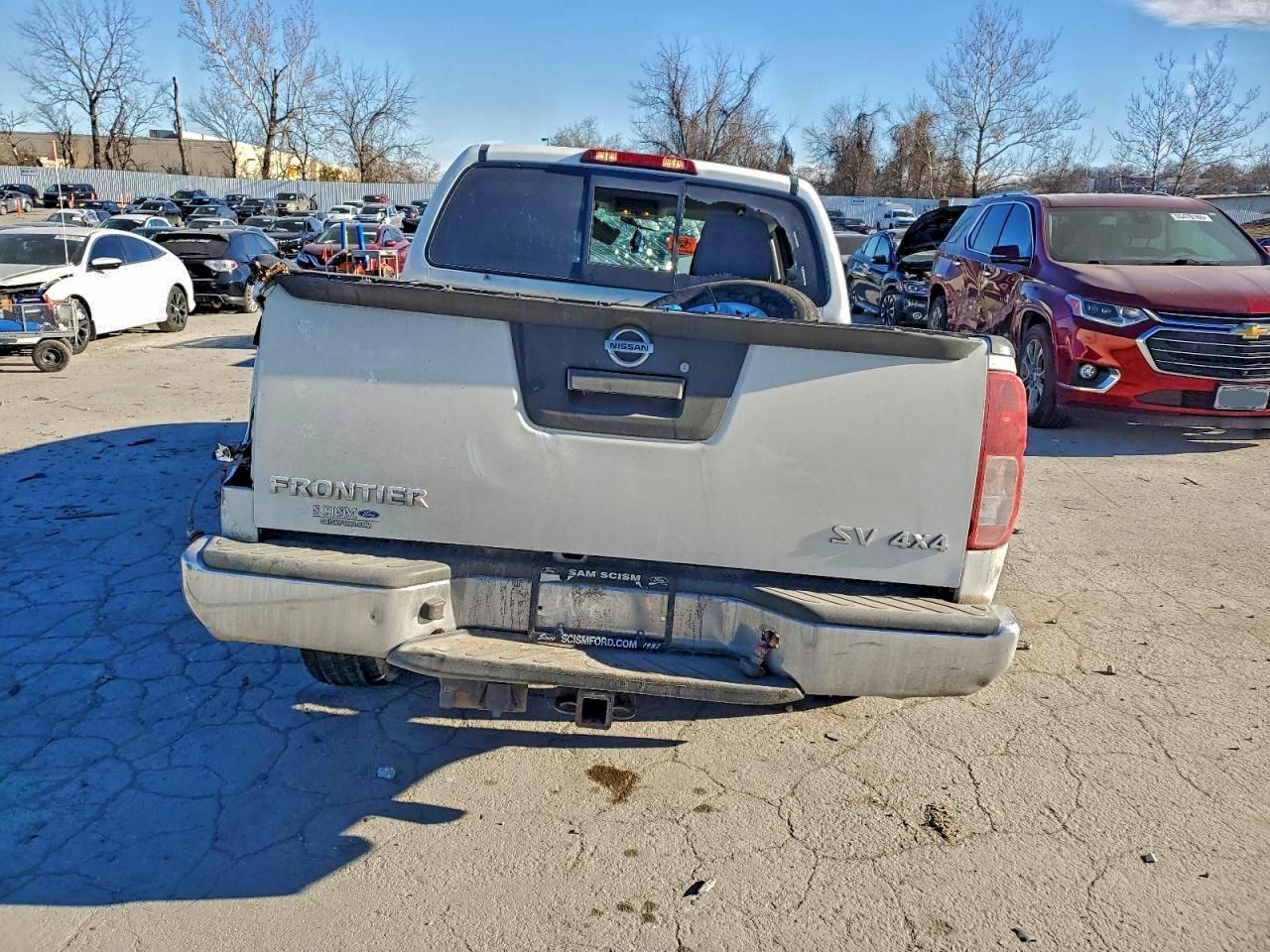 2019 NISSAN FRONTIER S photo 6