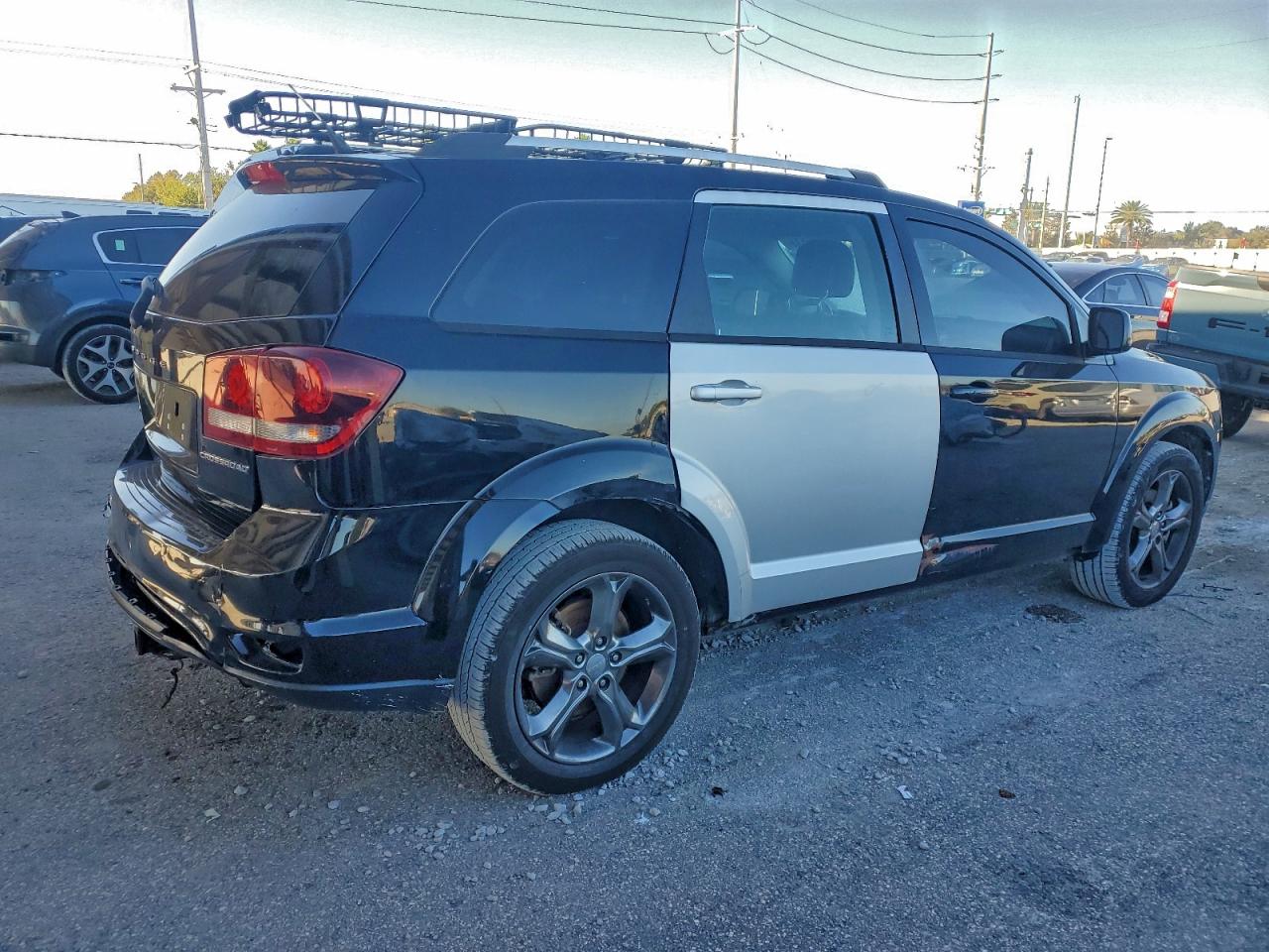 2015 DODGE JOURNEY CROSSROAD photo 3