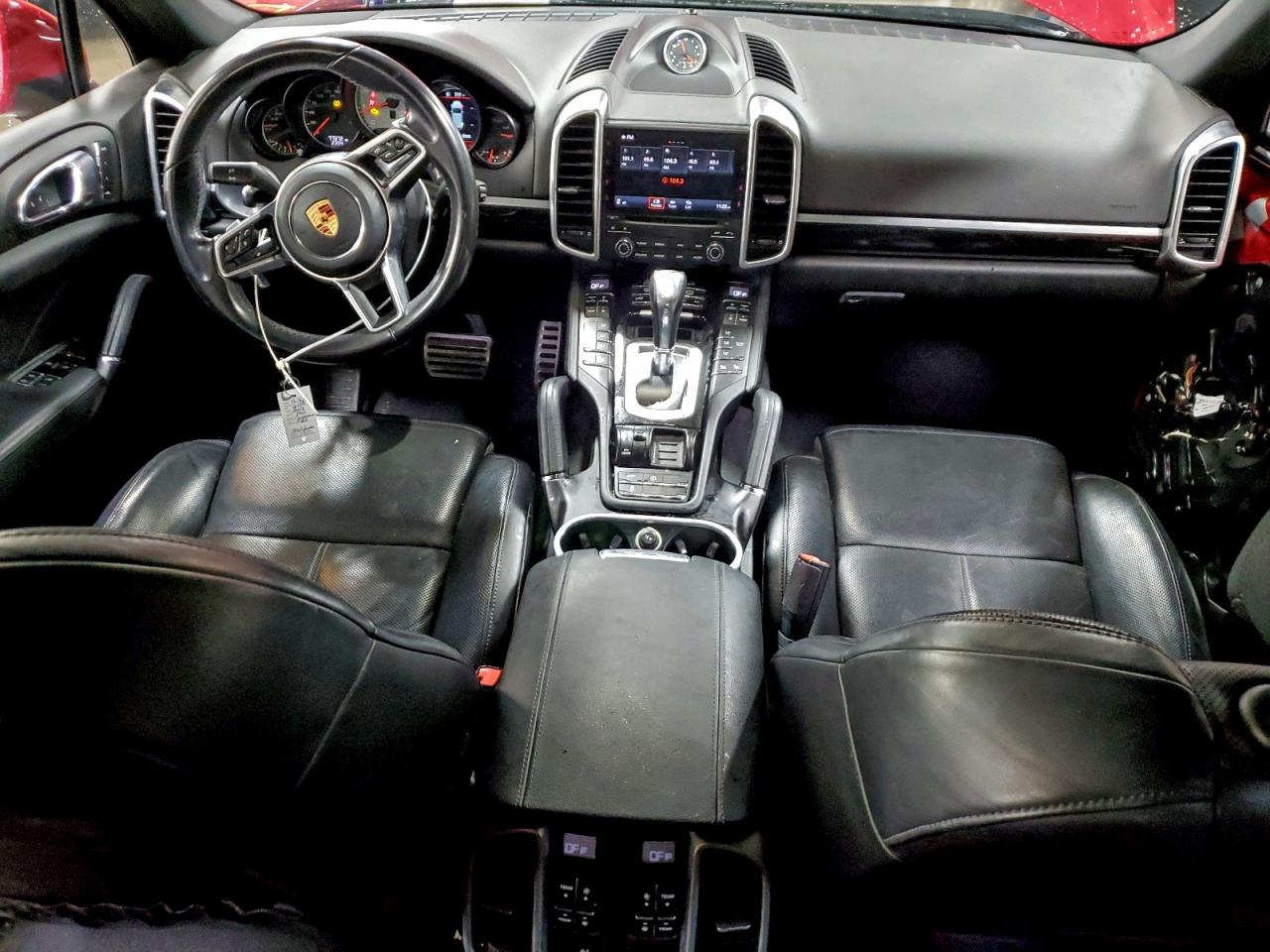 2018 PORSCHE CAYENNE S photo 22