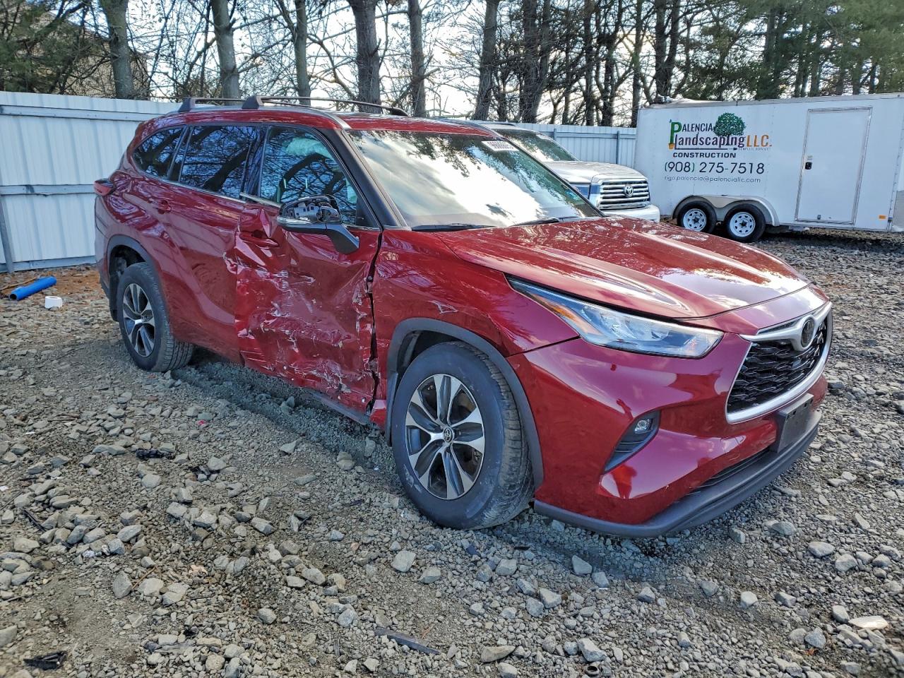 2020 TOYOTA HIGHLANDER XLE photo 4