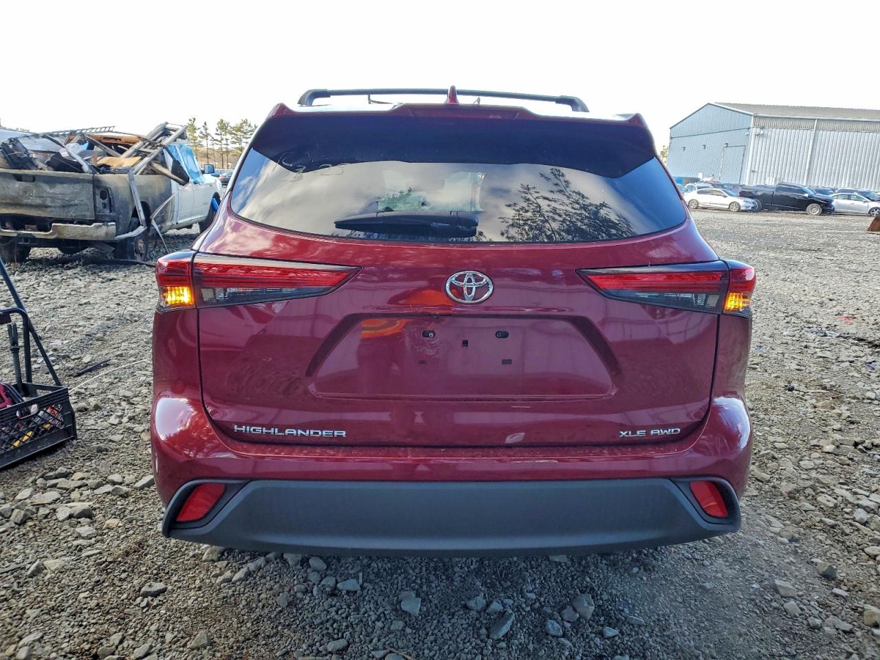 2020 TOYOTA HIGHLANDER XLE photo 6