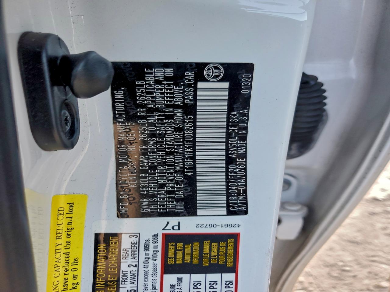 2015 TOYOTA CAMRY LE photo 12