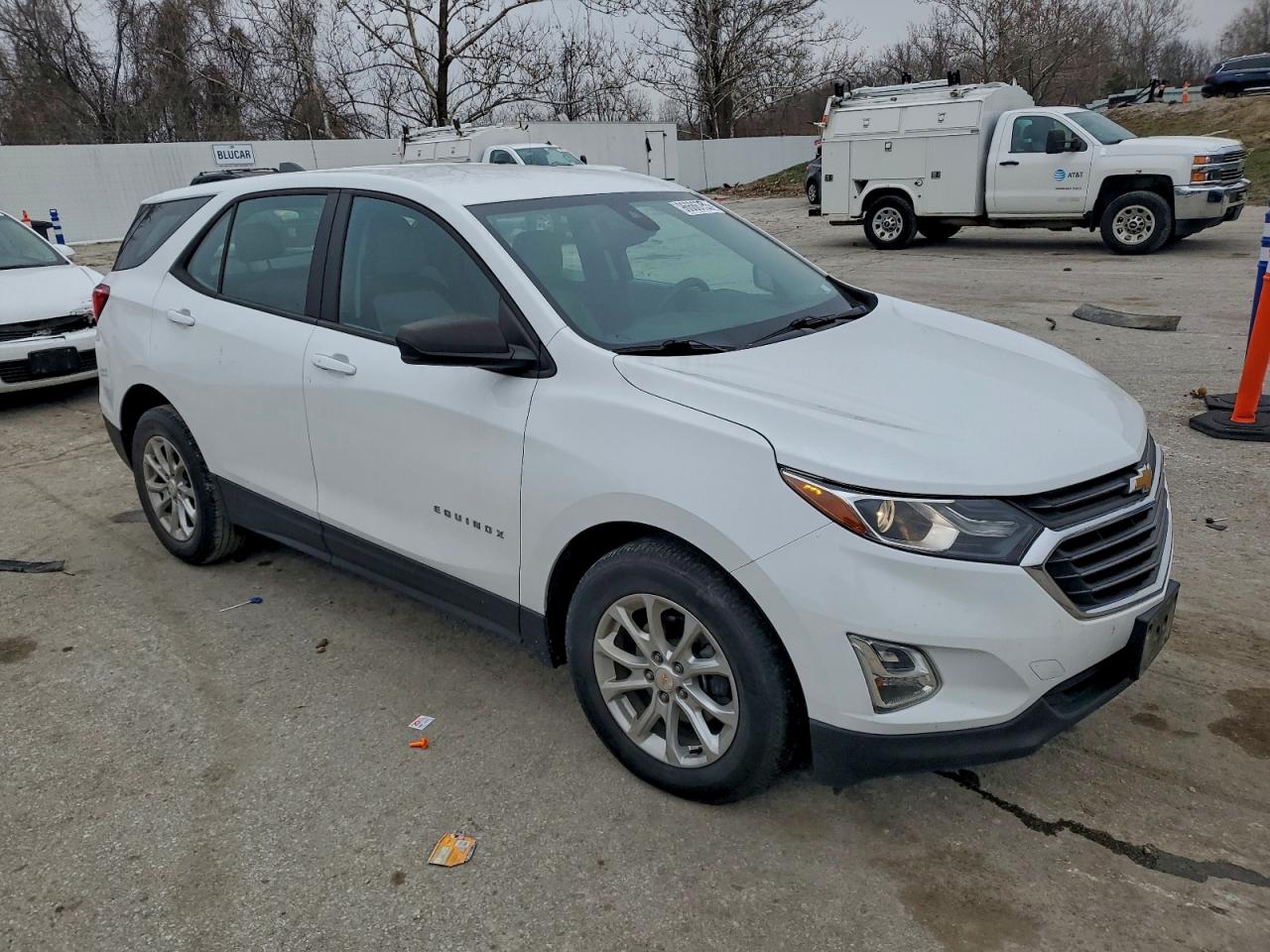 2020 CHEVROLET EQUINOX LS photo 4
