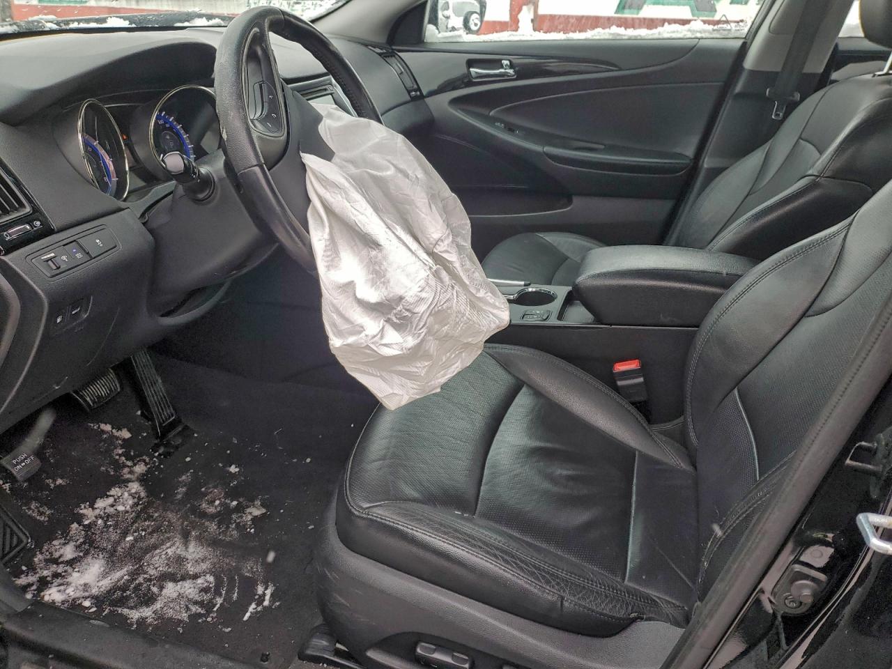 2013 HYUNDAI SONATA SE photo 7