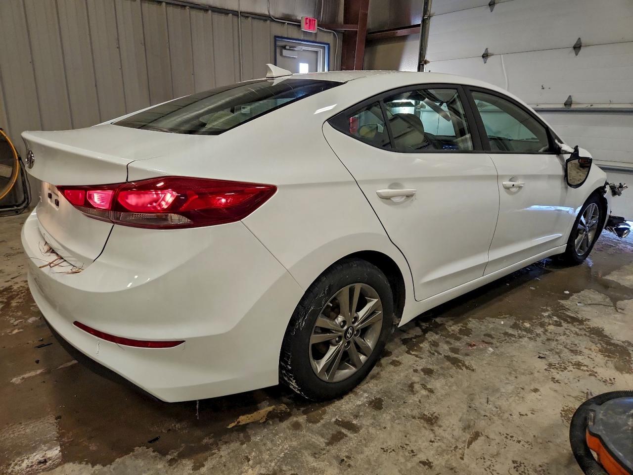 2018 HYUNDAI ELANTRA SEL photo 3