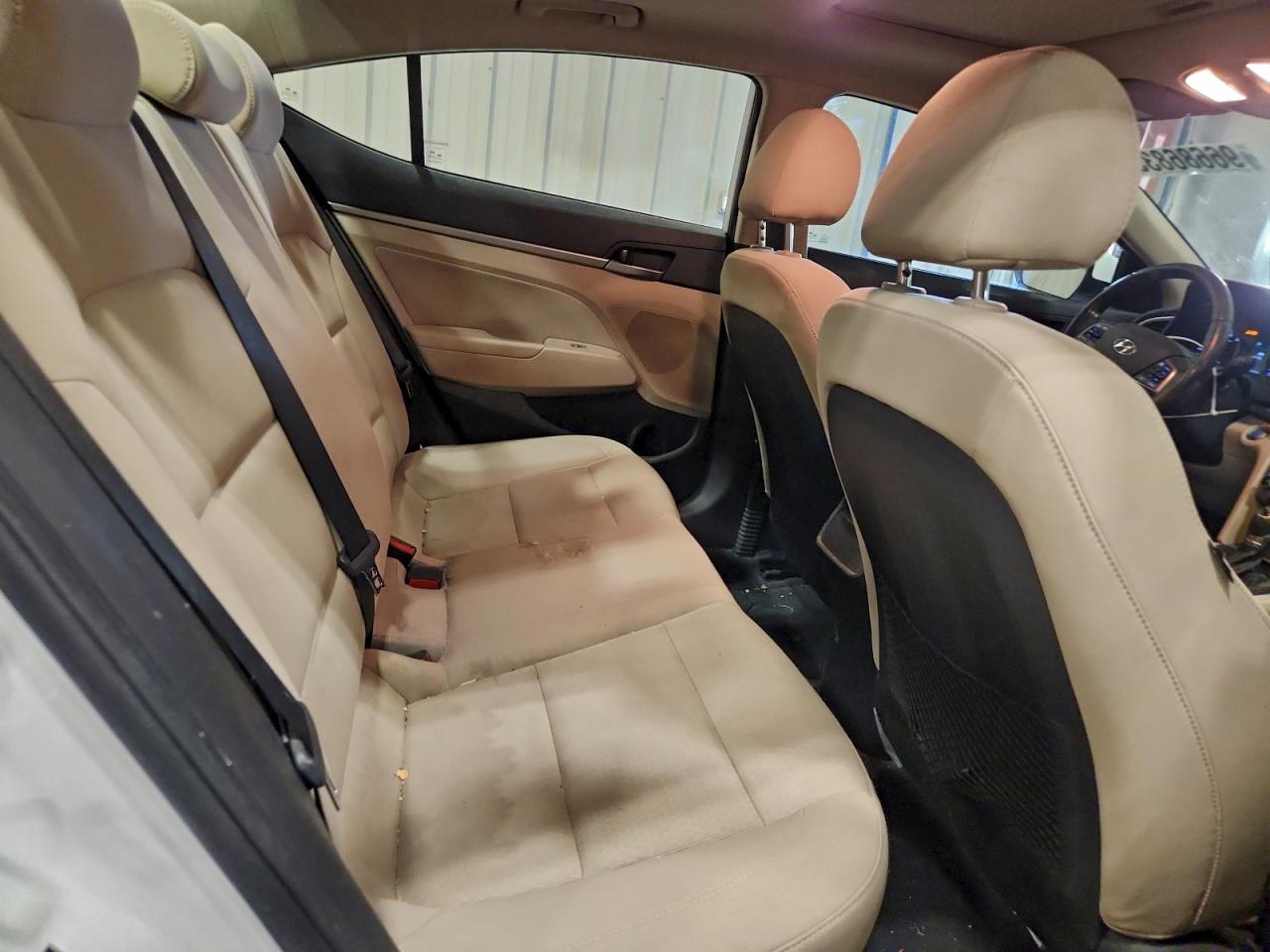 2018 HYUNDAI ELANTRA SEL photo 10