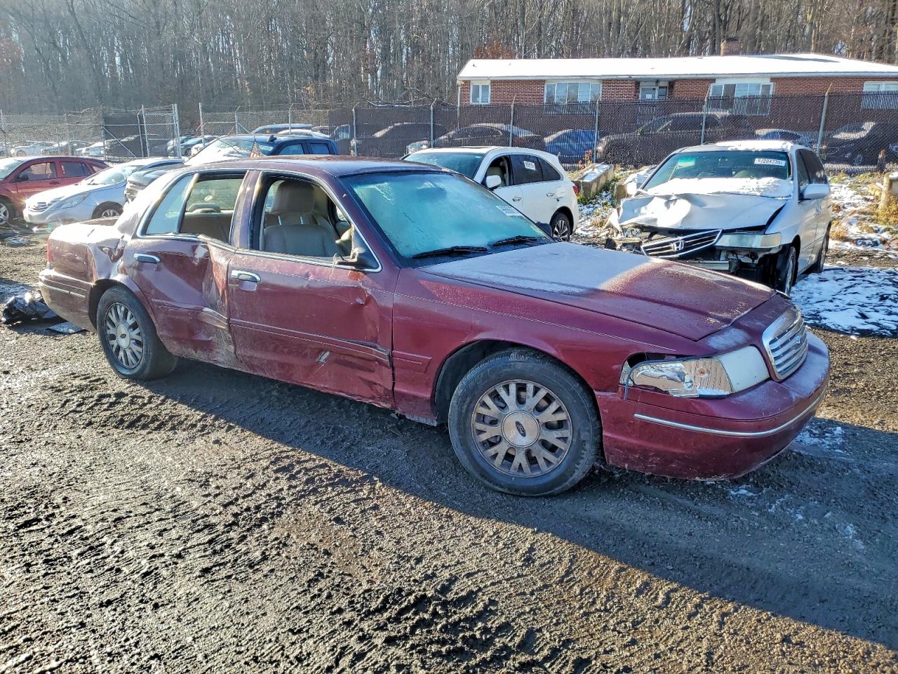 2004 FORD CROWN VICTORIA LX photo 4