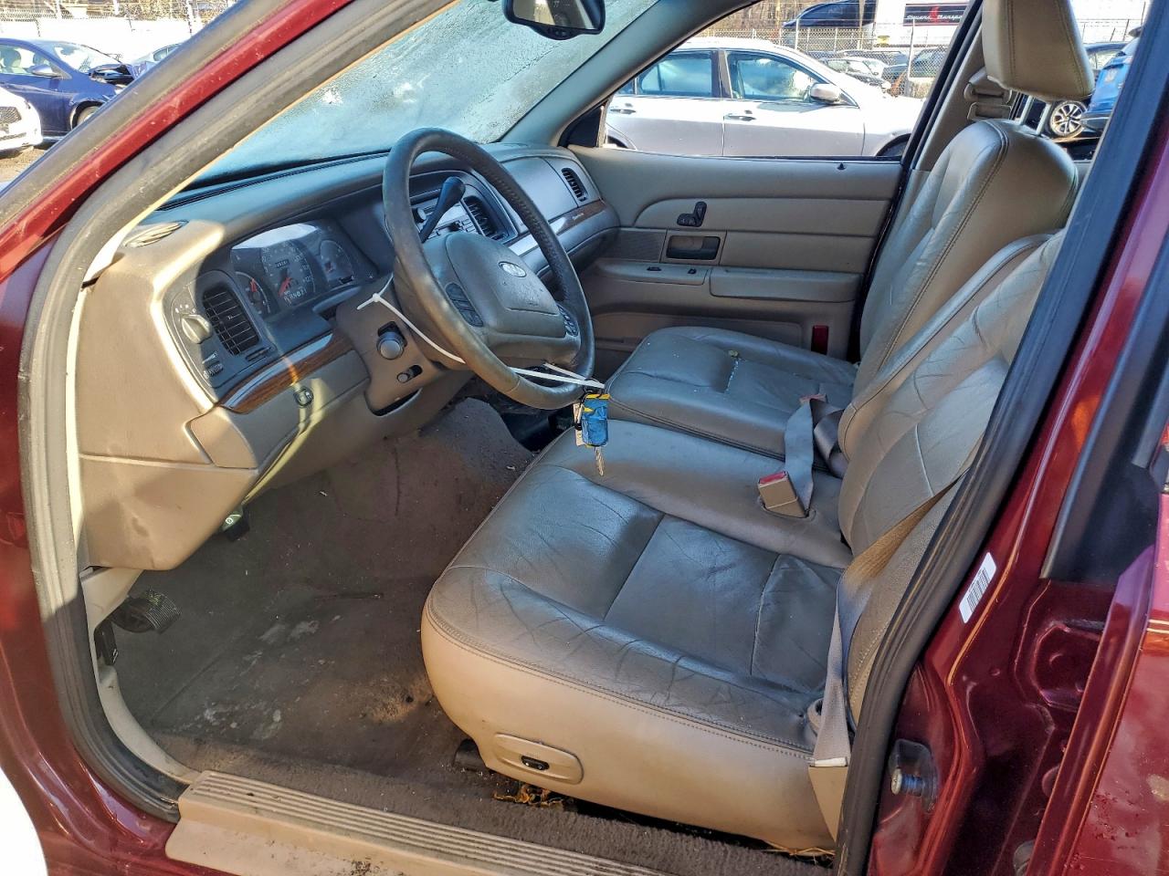 2004 FORD CROWN VICTORIA LX photo 7