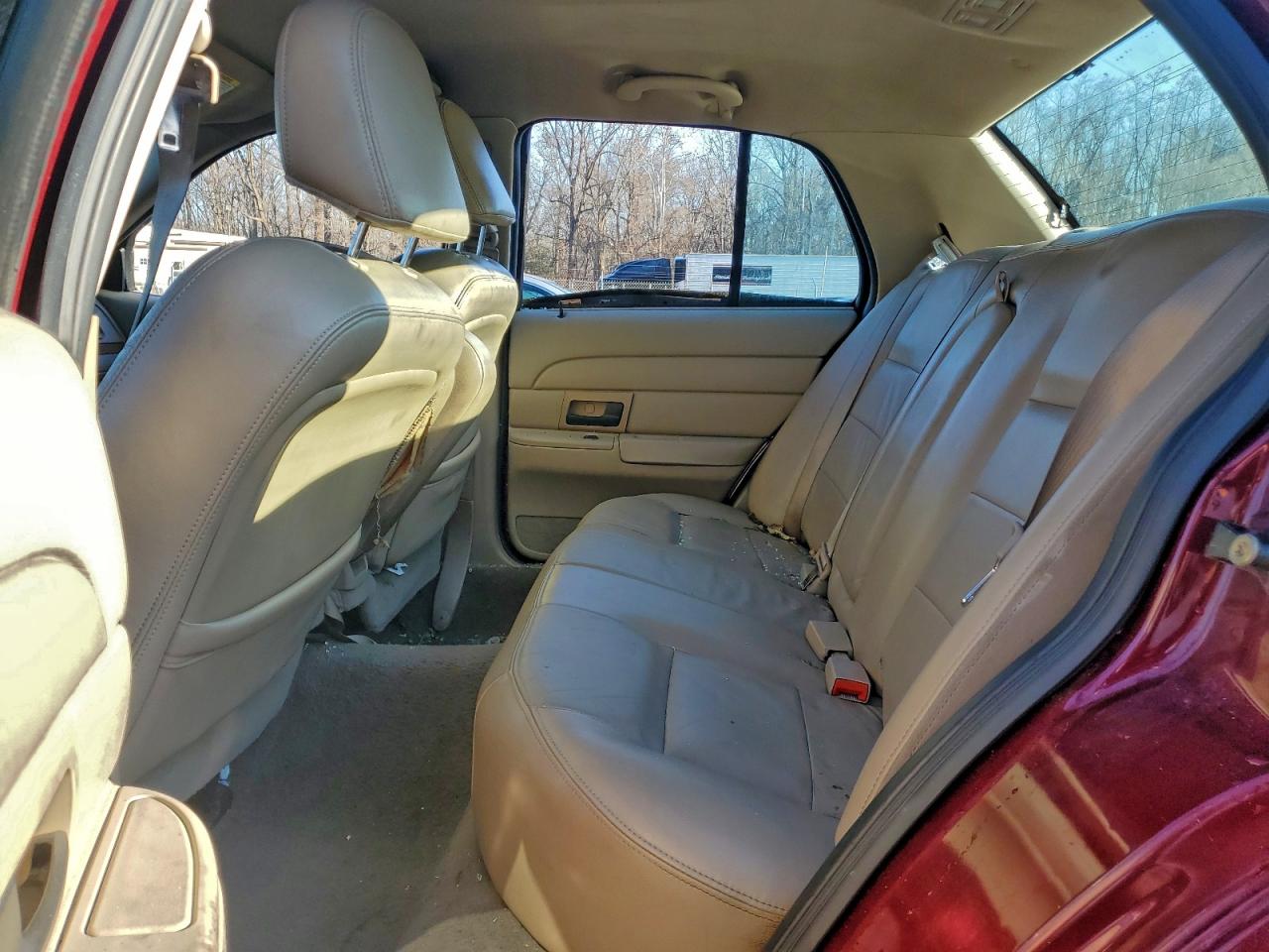 2004 FORD CROWN VICTORIA LX photo 10
