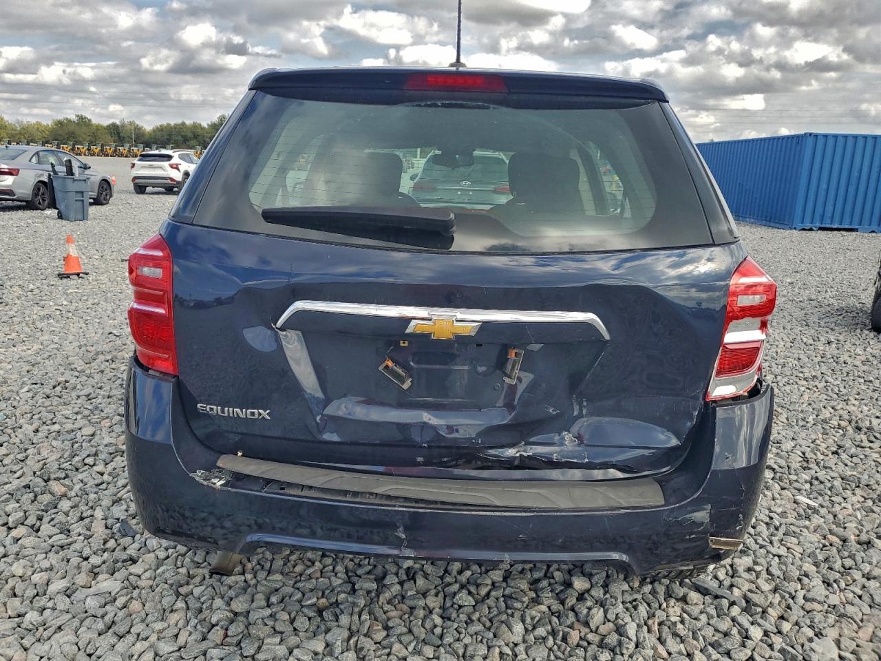 2017 CHEVROLET EQUINOX LS photo 6
