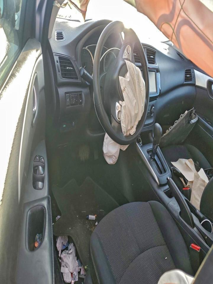 2019 NISSAN SENTRA S photo 8