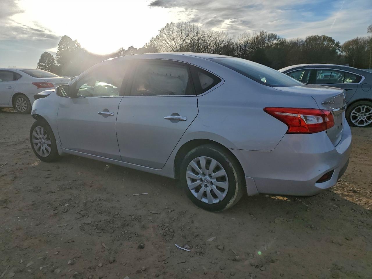 2019 NISSAN SENTRA S photo 2