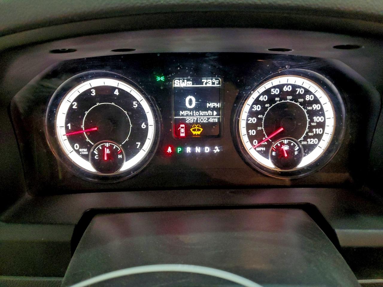 2016 RAM 1500 ST photo 9